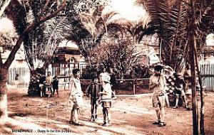 1903- Menerville - Dans le Jardin public